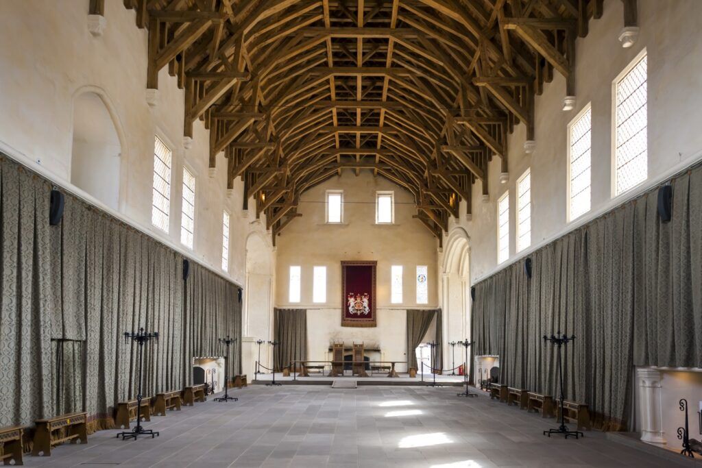 Intérieur de la Grande Salle du Château de Stirling (toit en bois)
